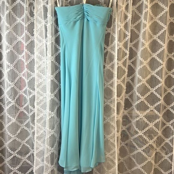 David’s Bridal Strapless Crinkle Chiffon Dress - Picture 6 of 12